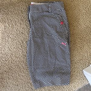 Women’s golf shorts.
